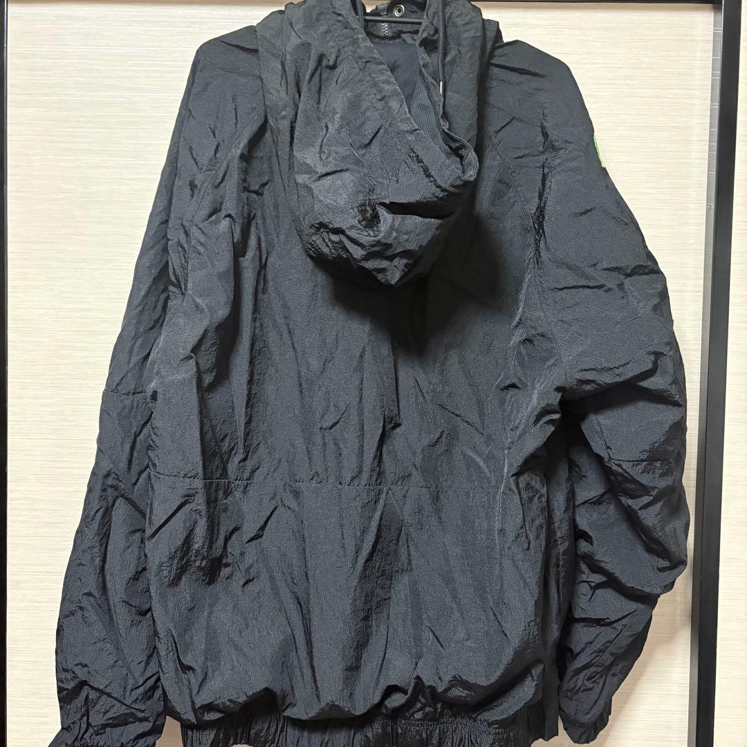 Nike フード付きウィンドブレーカー 黒 NIKE