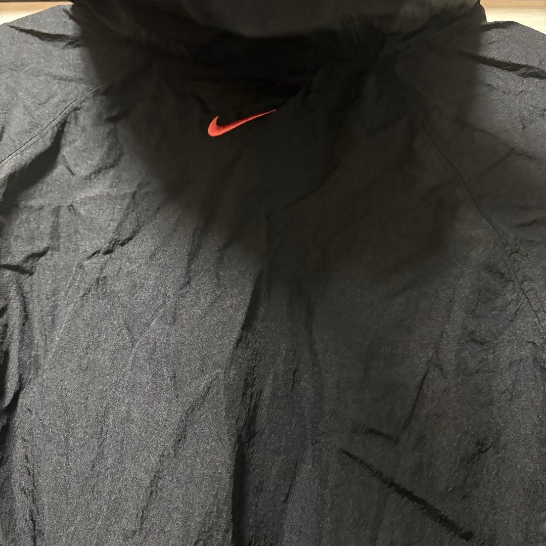 Nike フード付きウィンドブレーカー 黒 NIKE