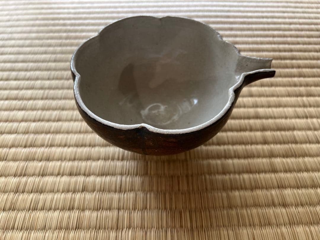 片口鉢　櫨山窯　直径13cm 高さ7.7cm