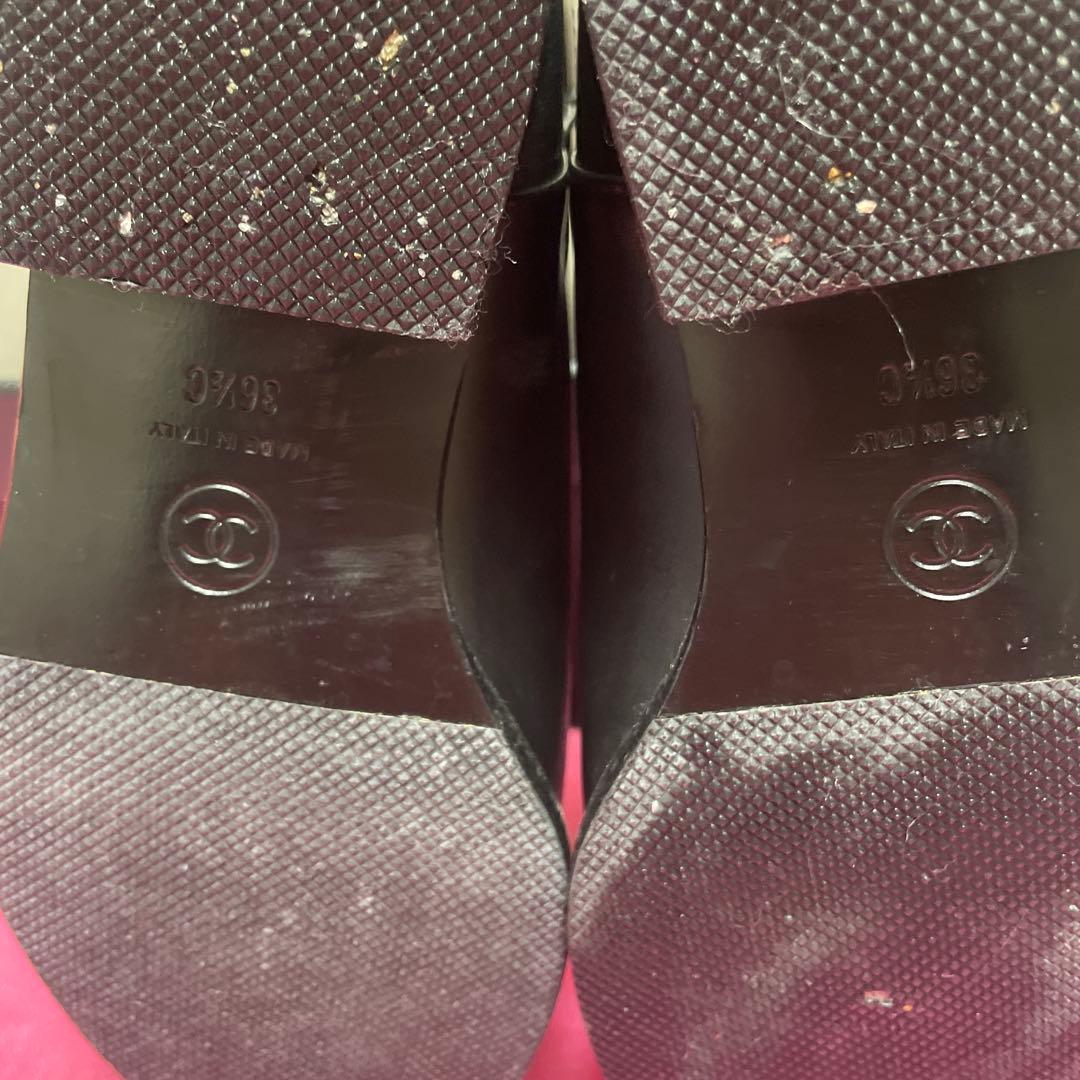 CHANEL レザーブーツ黒