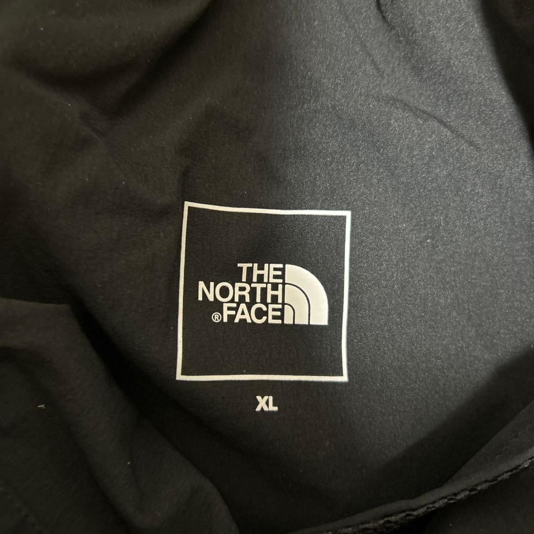 The North Face 黒パンツ ロゴ入り