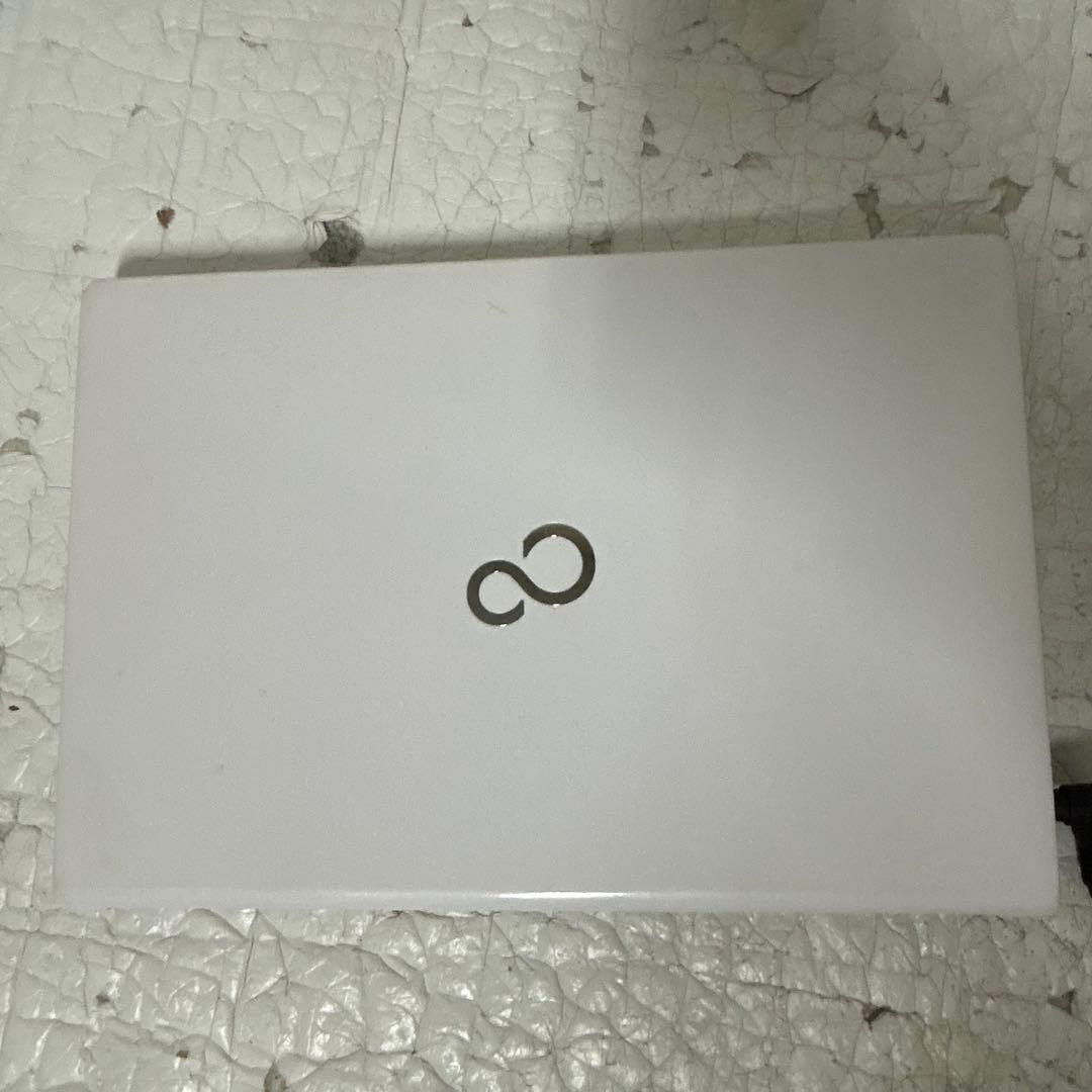 Windowsノート本体 FUJITSU LIFEBOOK SH75/B1