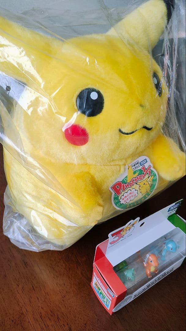 おかえりピカチュウとモンコレ旅立ちの３匹セット