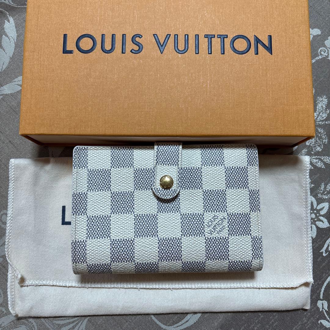 【未使用に近い】LOUIS VUITTON ダミエ アズール 二つ折り財布