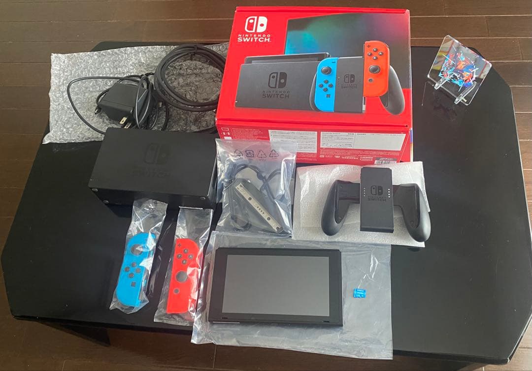 【ほぼ新品】【即日発送】【SD付】Nintendo Switch 本体 付属品付