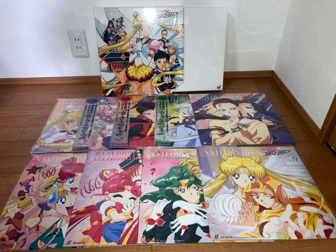 LD　セーラームーン【TV5期分＋劇場版】5BOX　レーザーディスク