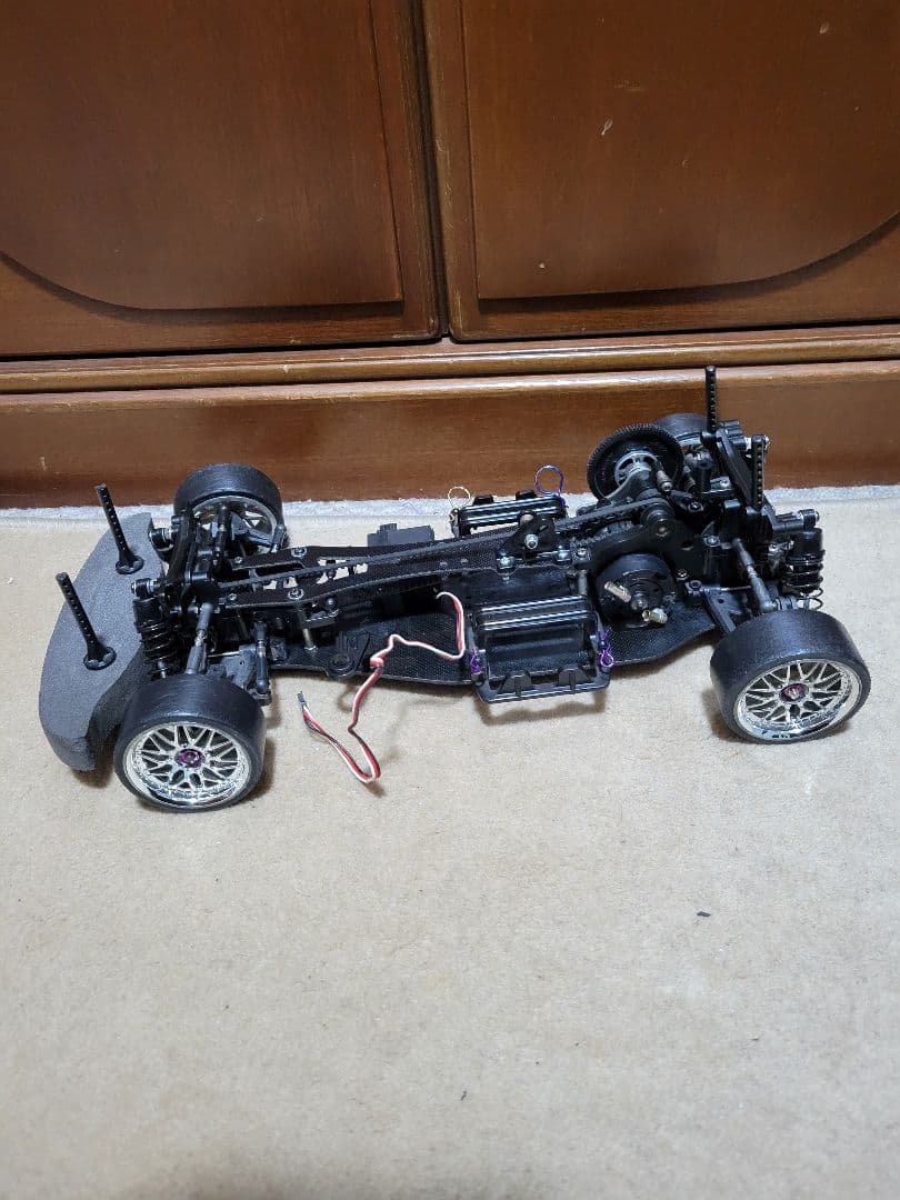 R*u様 タミヤラジコンTA04組立済みシャーシフルベアドリフト仕様