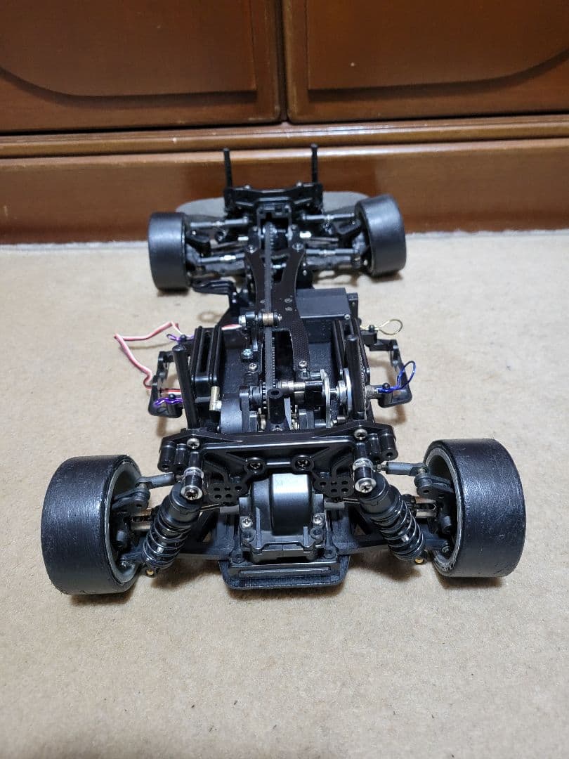 R*u様 タミヤラジコンTA04組立済みシャーシフルベアドリフト仕様