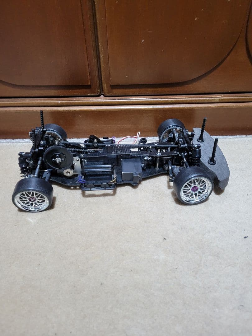 R*u様 タミヤラジコンTA04組立済みシャーシフルベアドリフト仕様
