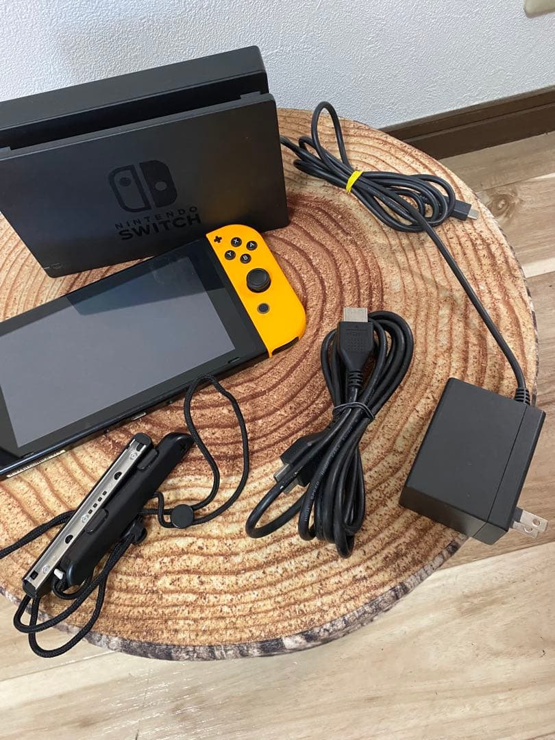 Nintendo Switch ニンテンドースイッチ本体レッド/イエロー　箱無し