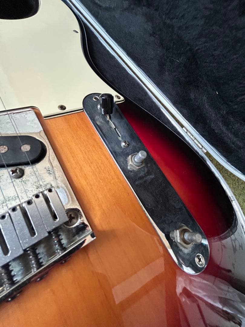 fender USA サンバースト ハードケース付き テレキャスター