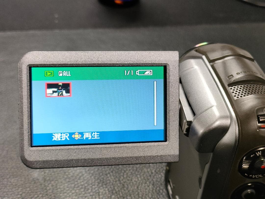 ビデオカメラ Panasonic SDR-S200