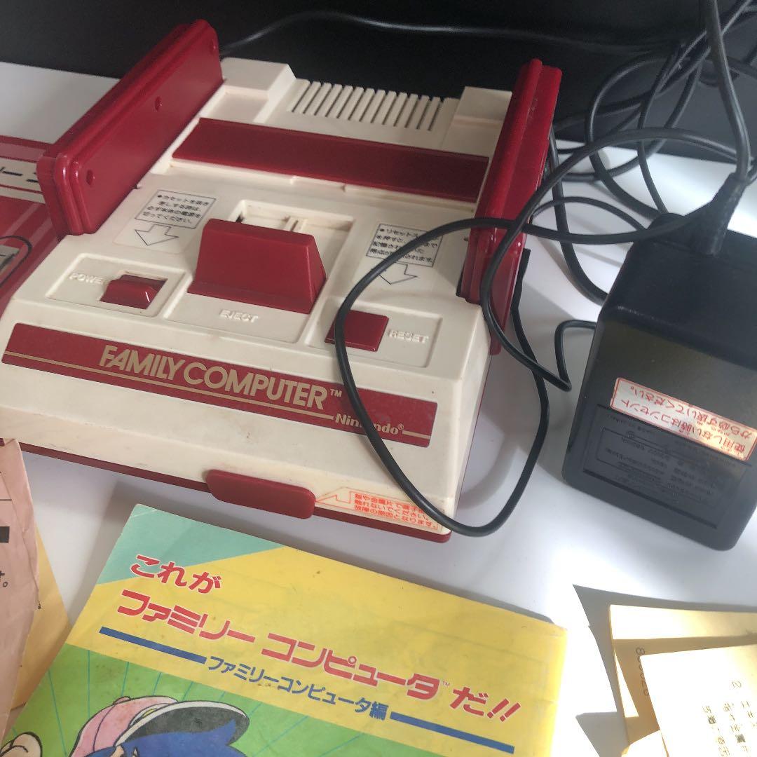 Nintendo ファミリーコンピュータ　ゲーム機本体