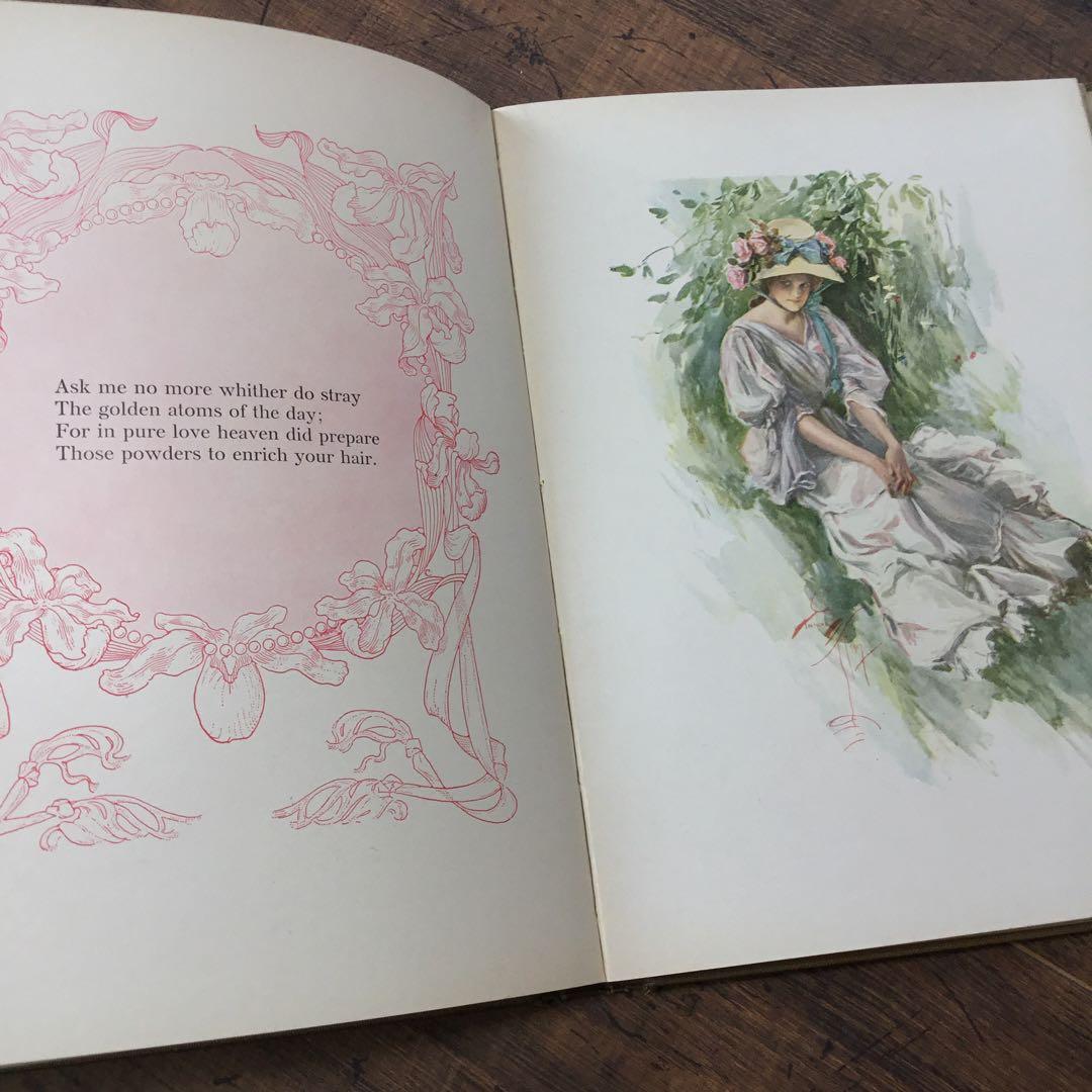 洋書　アンティーク本　ディスプレイ インテリア　古書