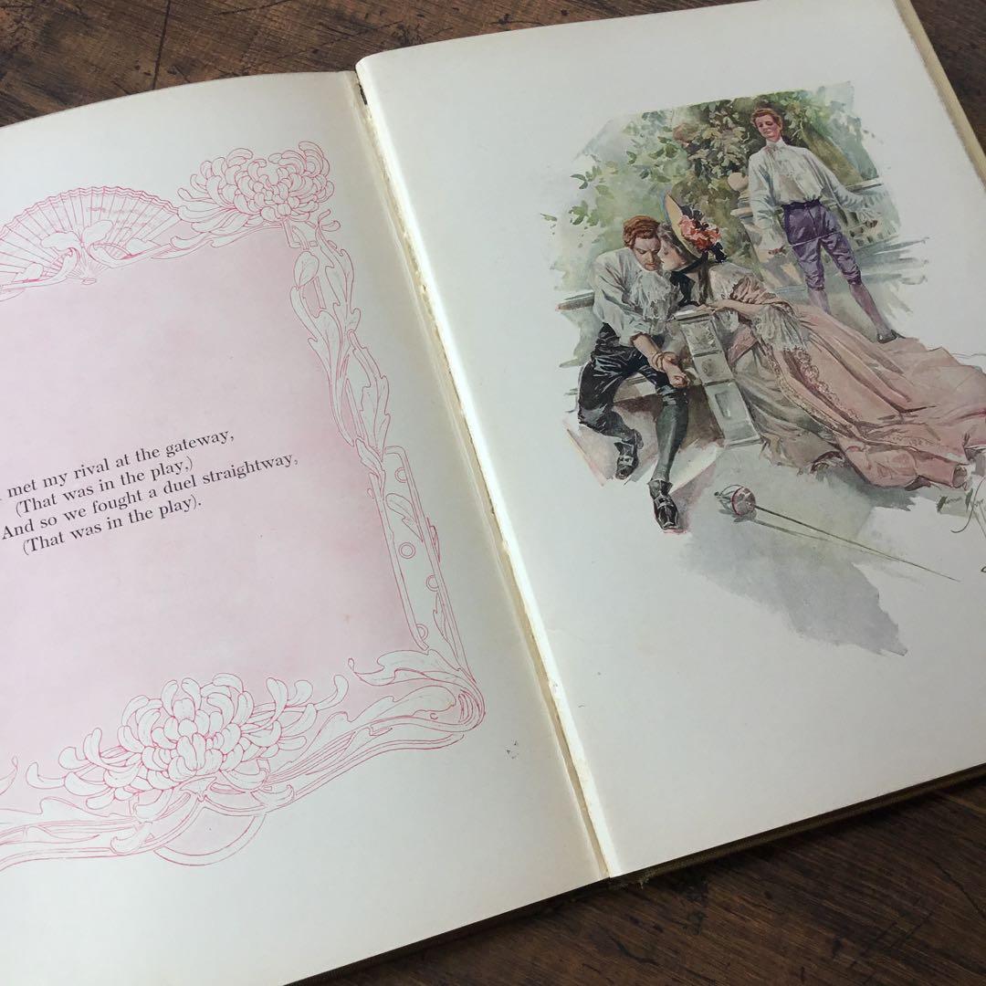 洋書　アンティーク本　ディスプレイ インテリア　古書