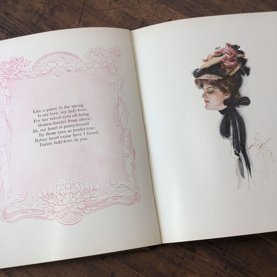 洋書　アンティーク本　ディスプレイ インテリア　古書