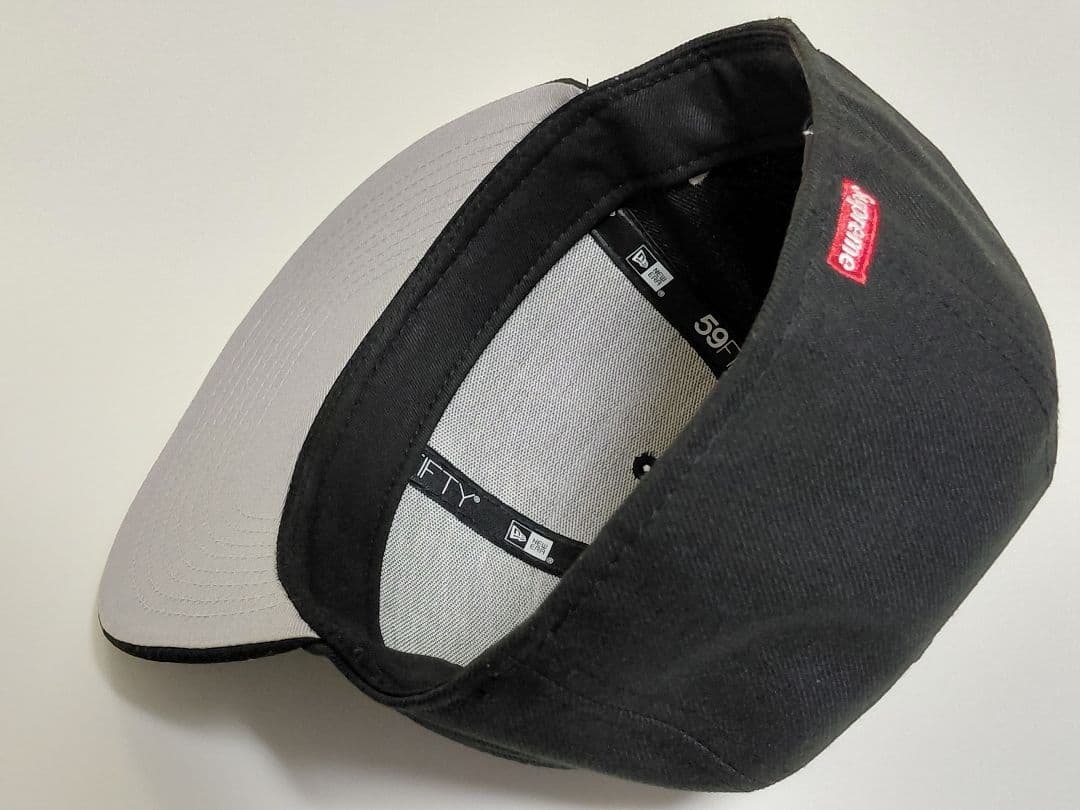 【極美品】Supreme × New Era　ツノ S Logo \"Black