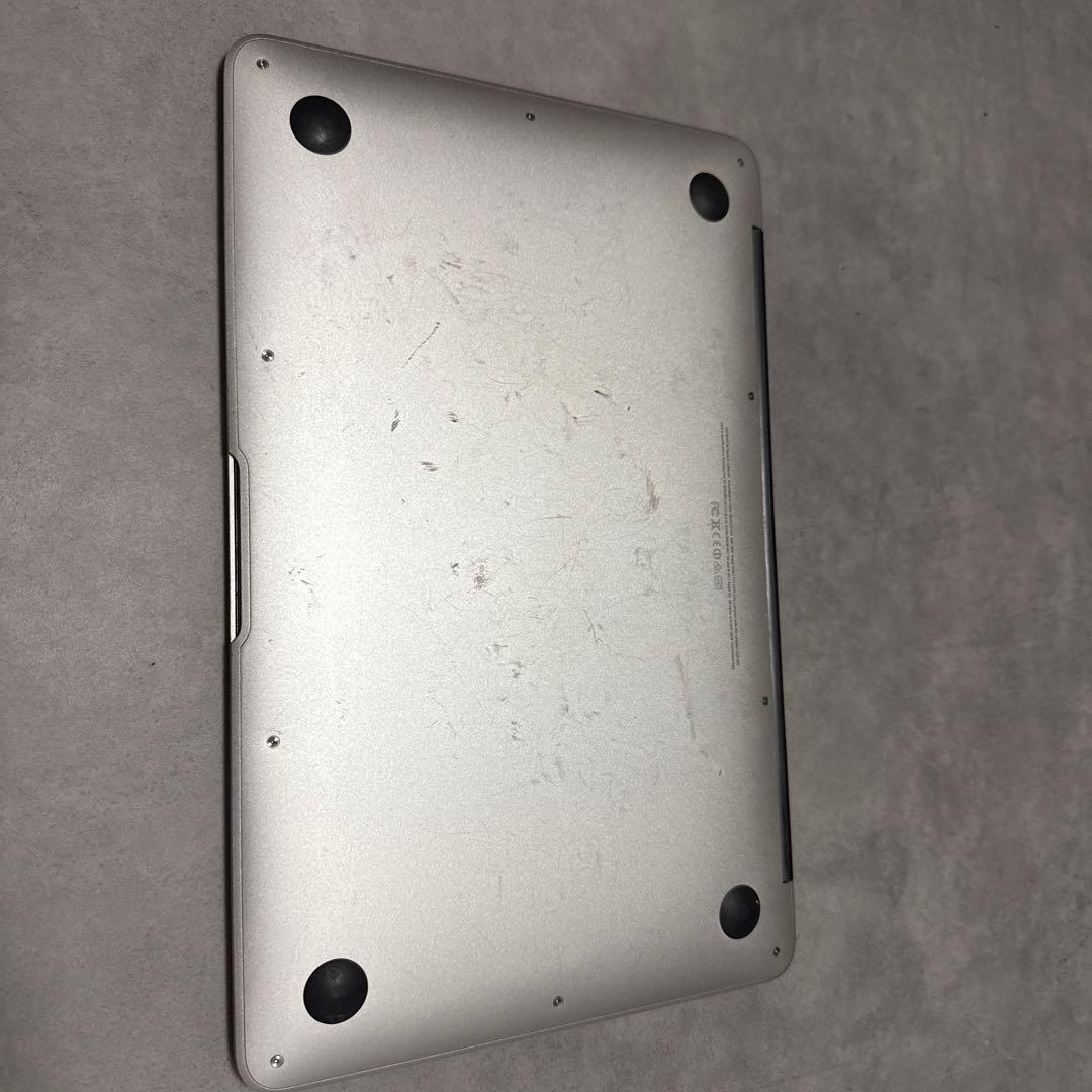 Apple MacBook Air 11インチ シルバー 2013