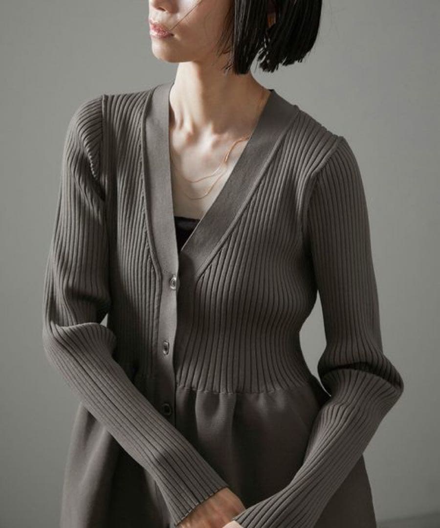 SALON adam et rope Vネックペプラムカーディガン
