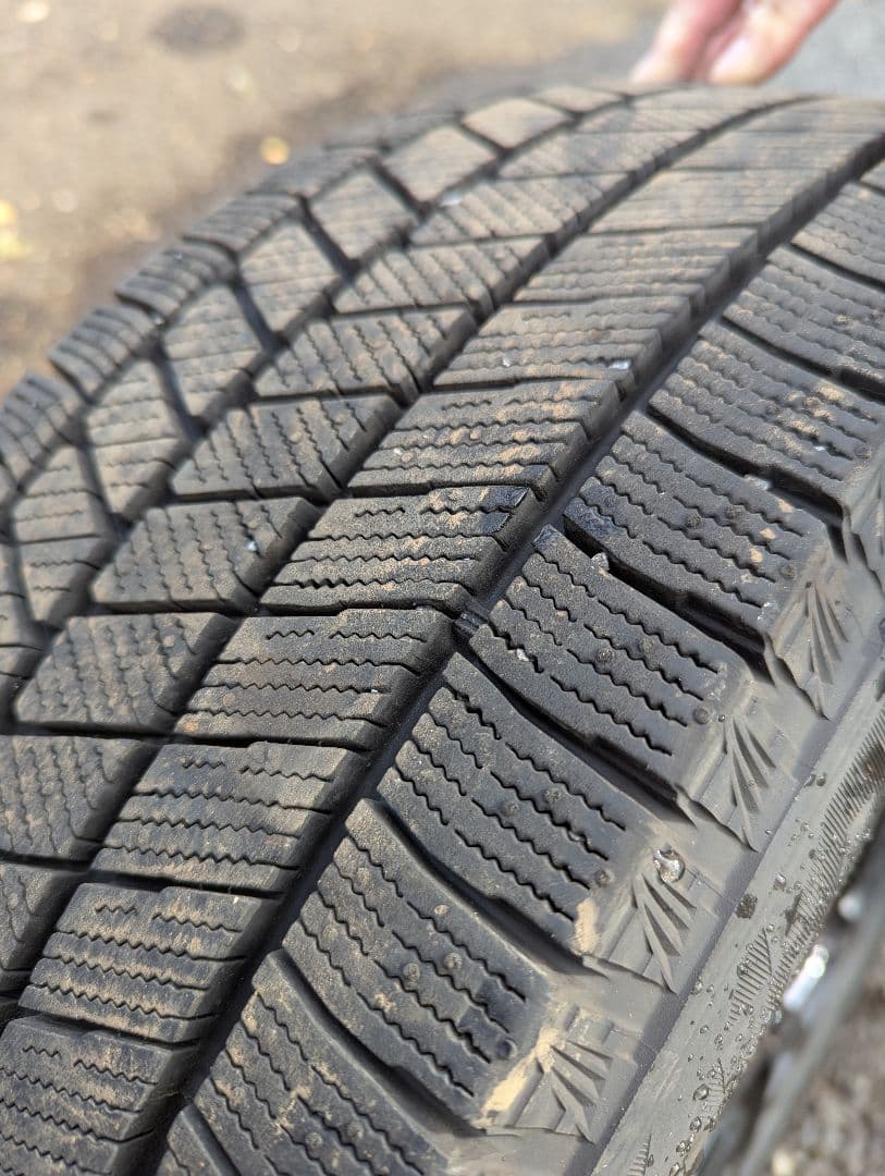 悟空　孫さま専用　BLIZZAK VRX3 205/60R16