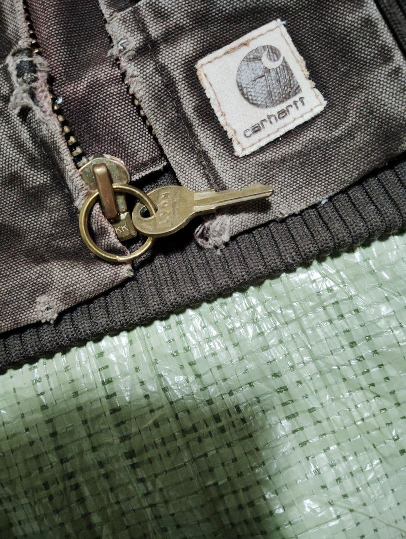 グ*ん様 6日オークション価格　Carhartt サンタフェジャケット　焦茶　2