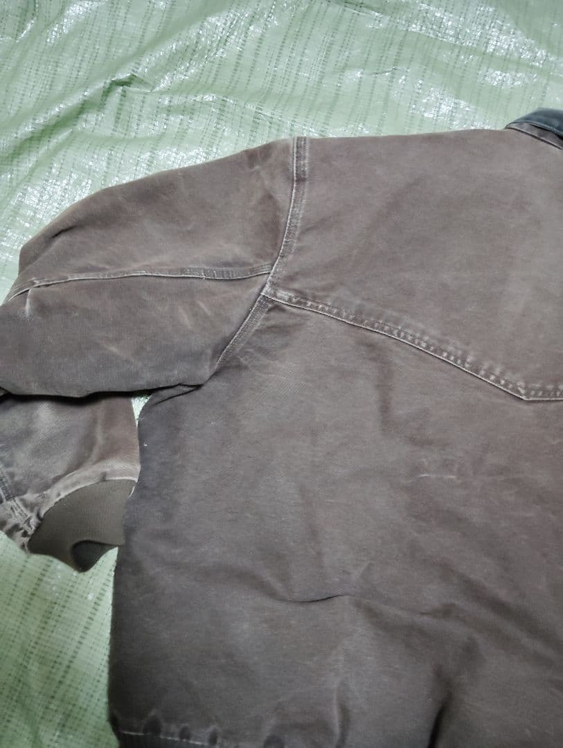 グ*ん様 6日オークション価格　Carhartt サンタフェジャケット　焦茶　2