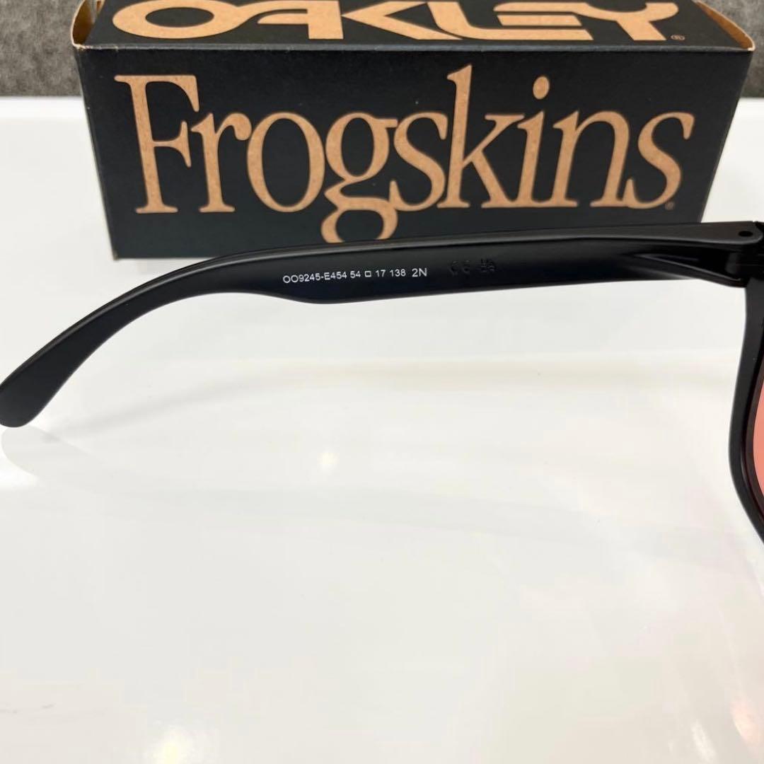 確実正規品OAKLEYオークリーfrogskinsフロッグスキン9245 E4