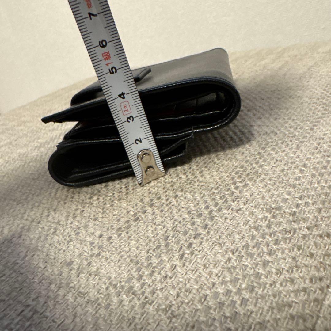 Salvatore Ferragamo ブラックレザー二つ折り財布