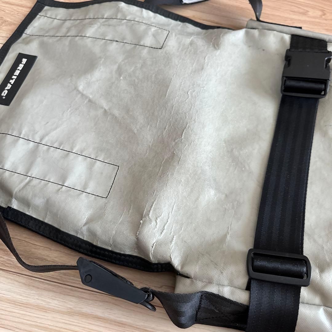 FREITAG フライターグ　メッセンジャーバッグ　ショルダー