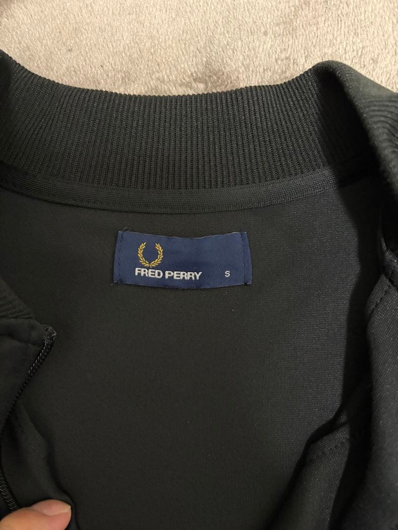 FRED PERRY トラックジャケットS