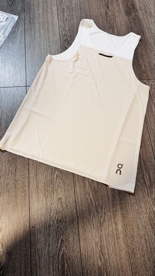 【新品】On オンPerformance Tank メンズ S