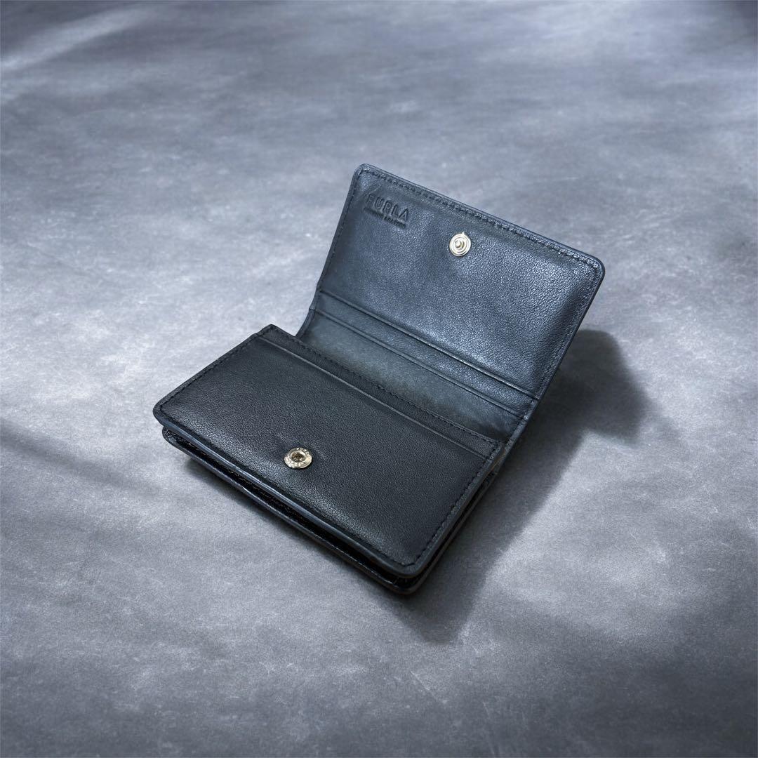 美品　FURLA フルラ 名刺入れ　レザー