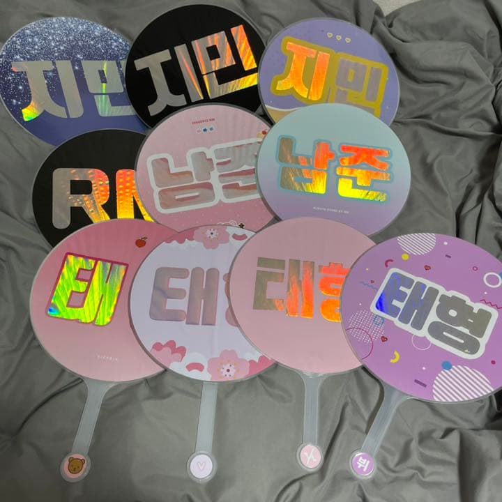 BTS うちわ 特典あり