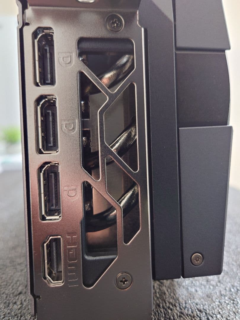 グラフィックボード・グラボ・ビデオカード MSI GeForce RTX5090 32G SUPRIM SOC