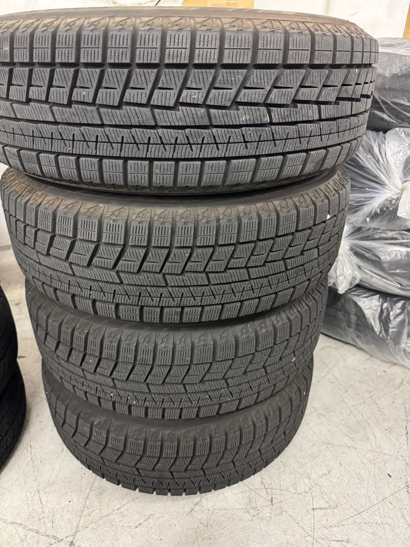 マックィーン185/65r15 スタッドレス ホイールセット