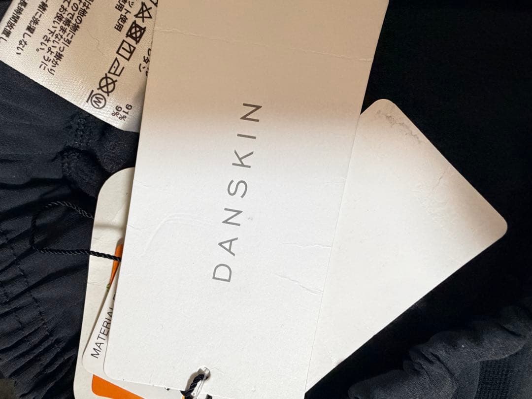 【新品】DANSKIN パンツ M トレーニング