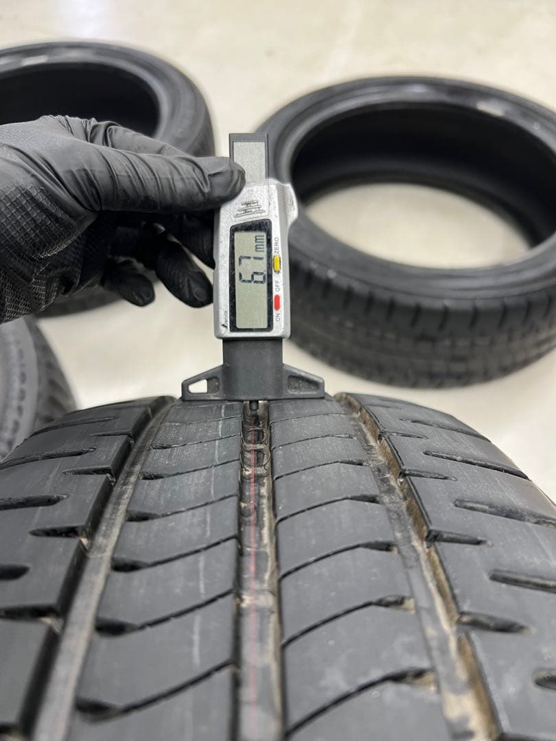 215/45R17 ブリジストン　BRIDGESTONE 4本