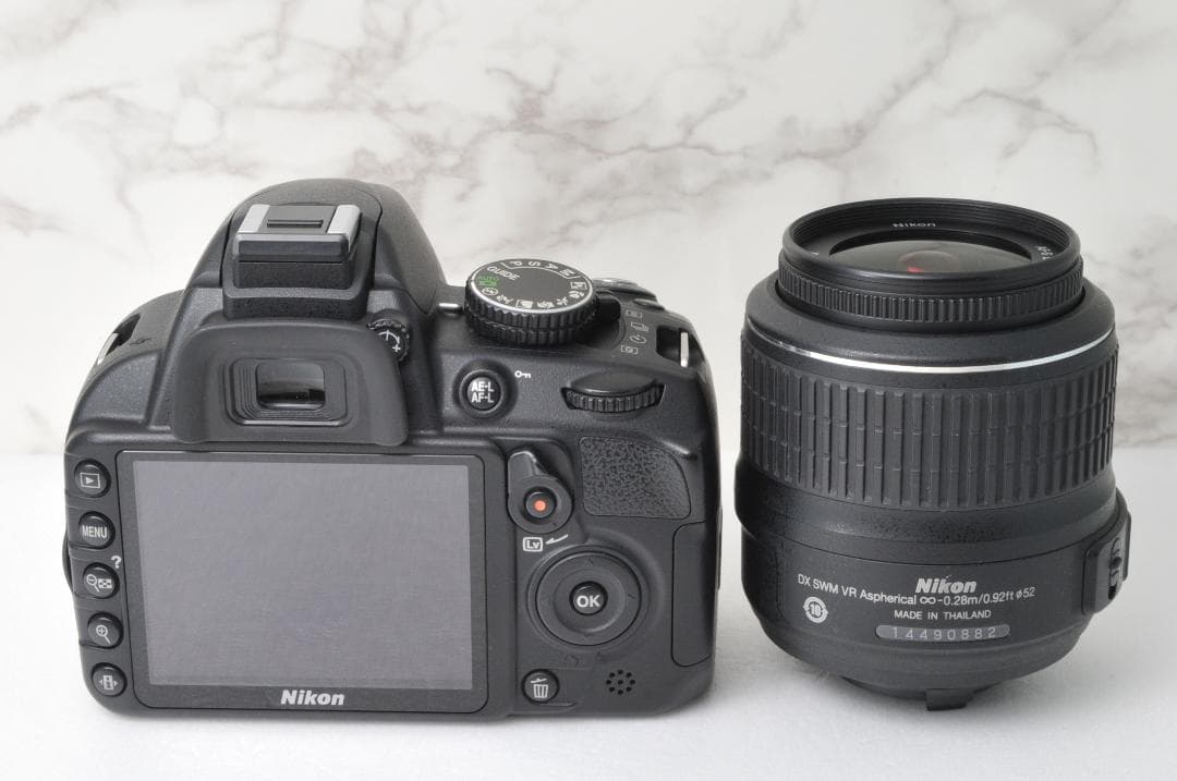 ショット数少なめ Nikon D3100⭐️スマホ転送 一眼レフカメラ 動作品