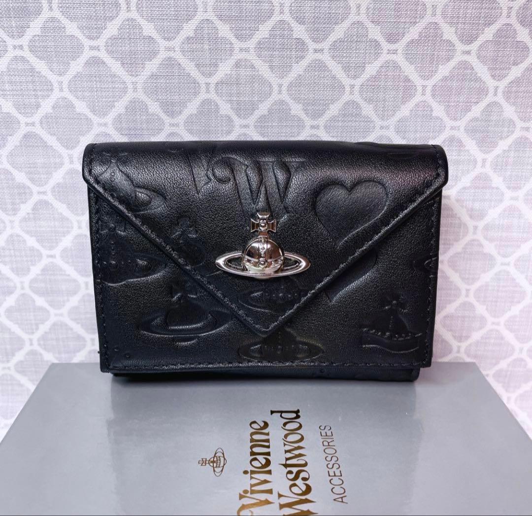 まる【内柄も素敵☆最新】Vivienne Westwood 三折財布