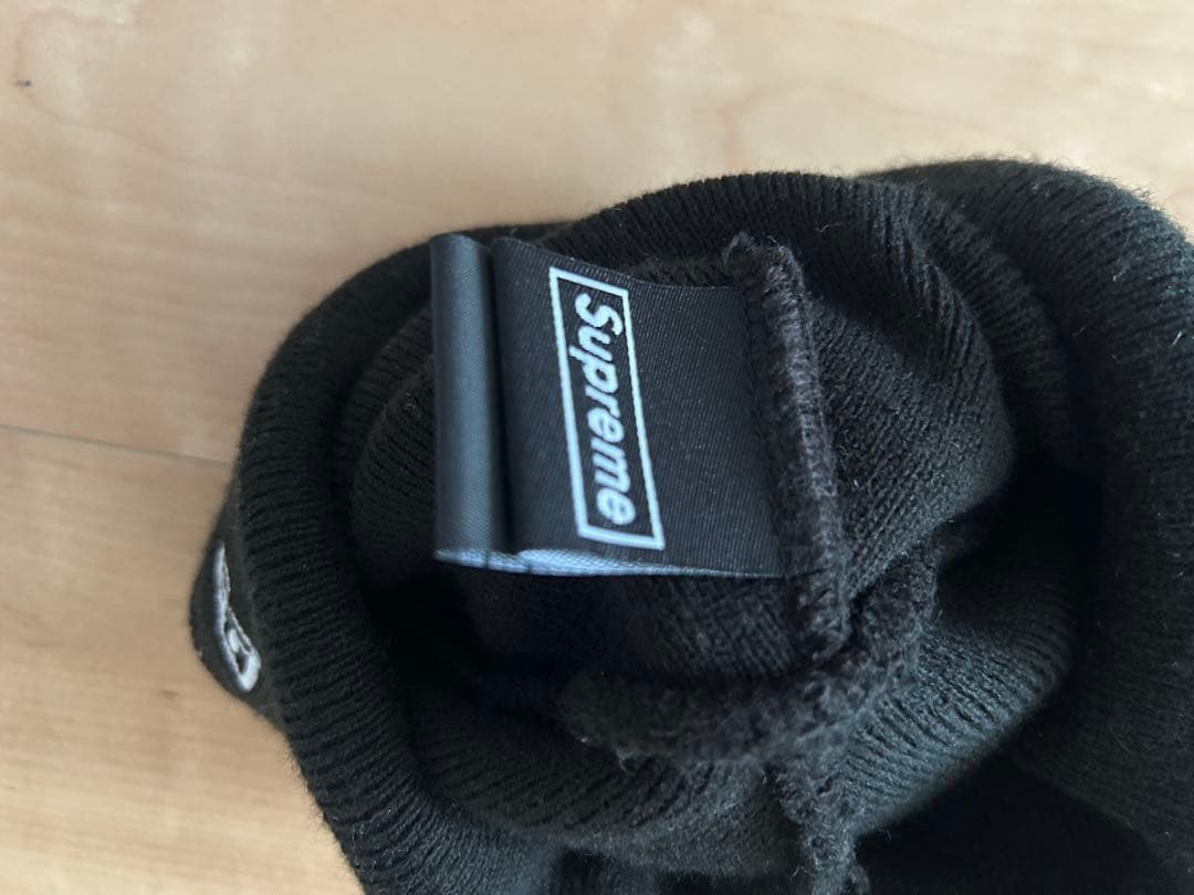 Supreme × New Era 31 Championship Beanie