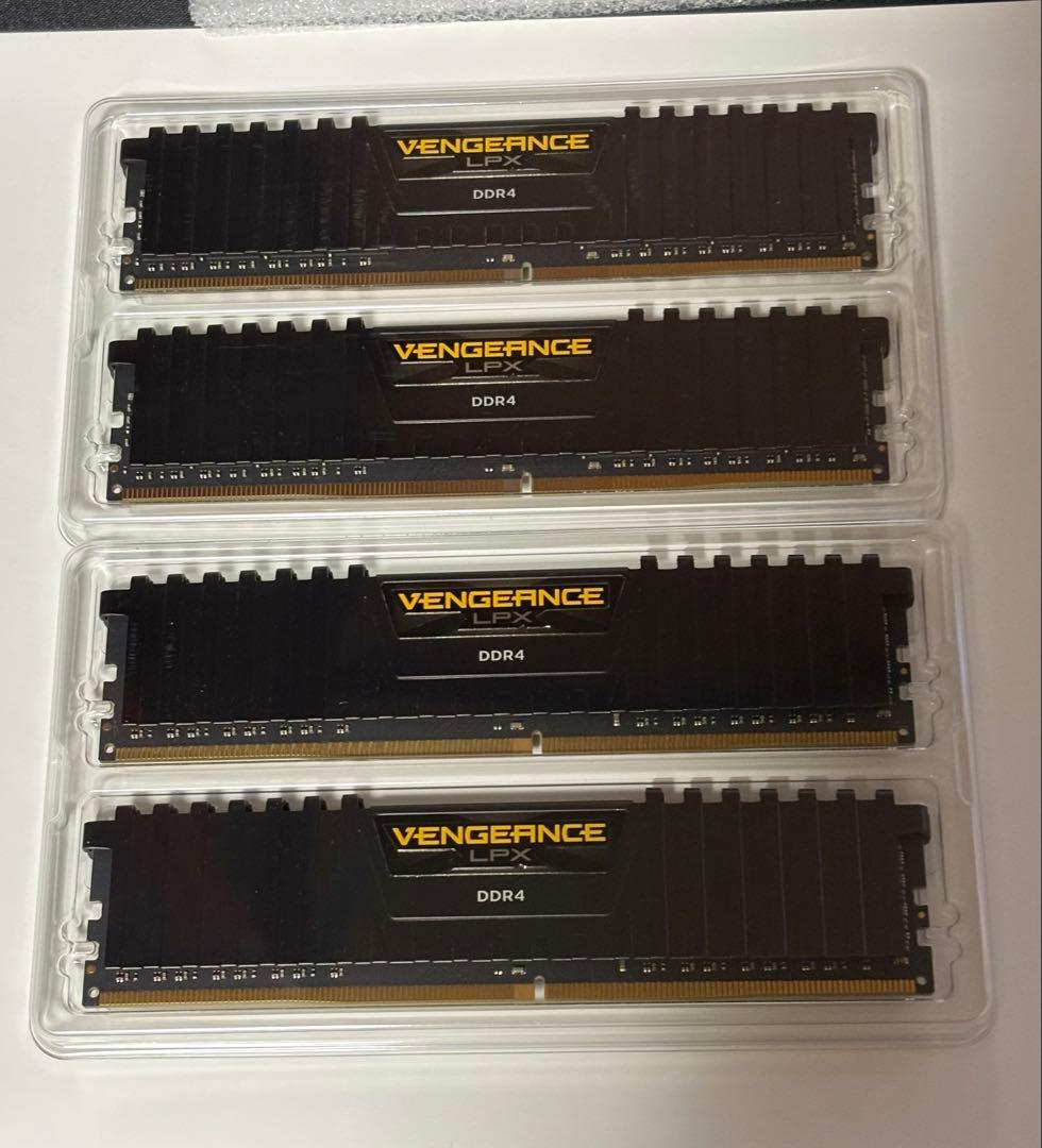 メモリー Corsair Vengeance LPX (DDR4-2666, 8GB*4)