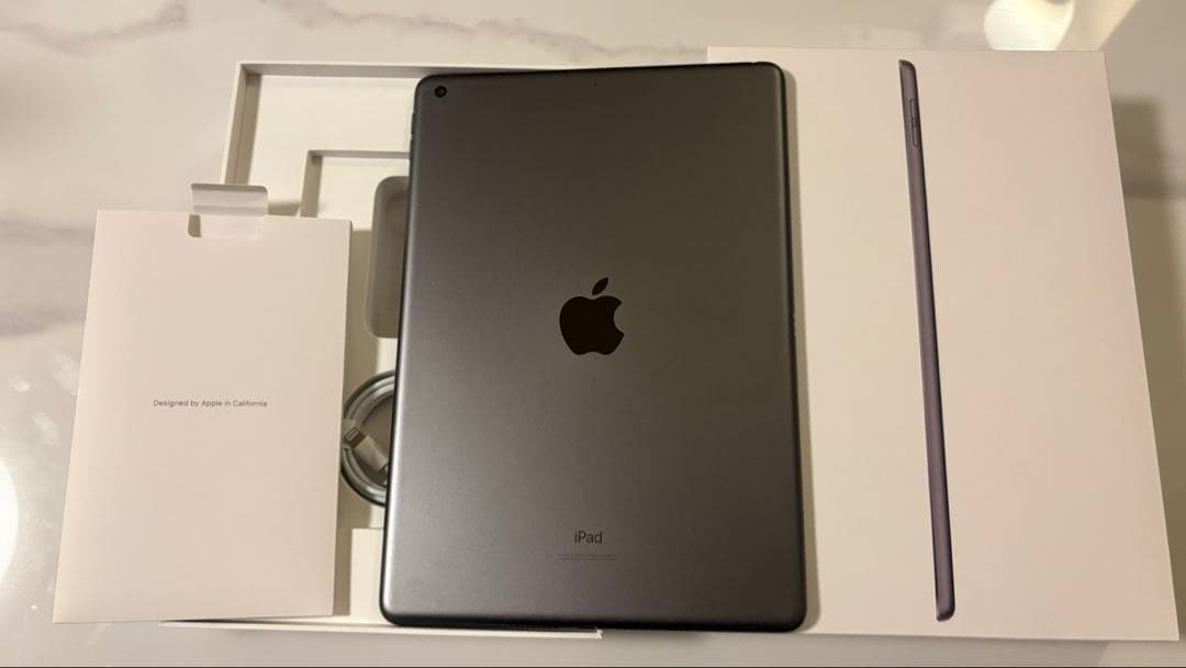 Apple iPad (第9世代)スペースグレー 本体Apple Pencil付