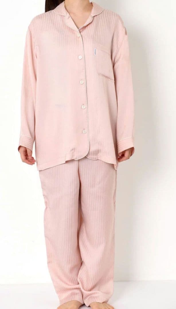 【新品】睡眠科学　ワコール　サテン　上下セット