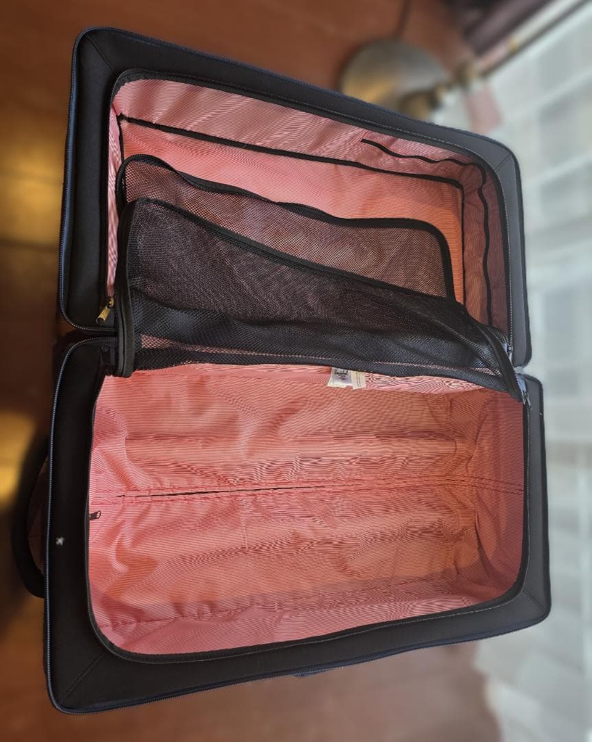 Herschel Supply Co. 大容量 キャリーケース（ネイビー）