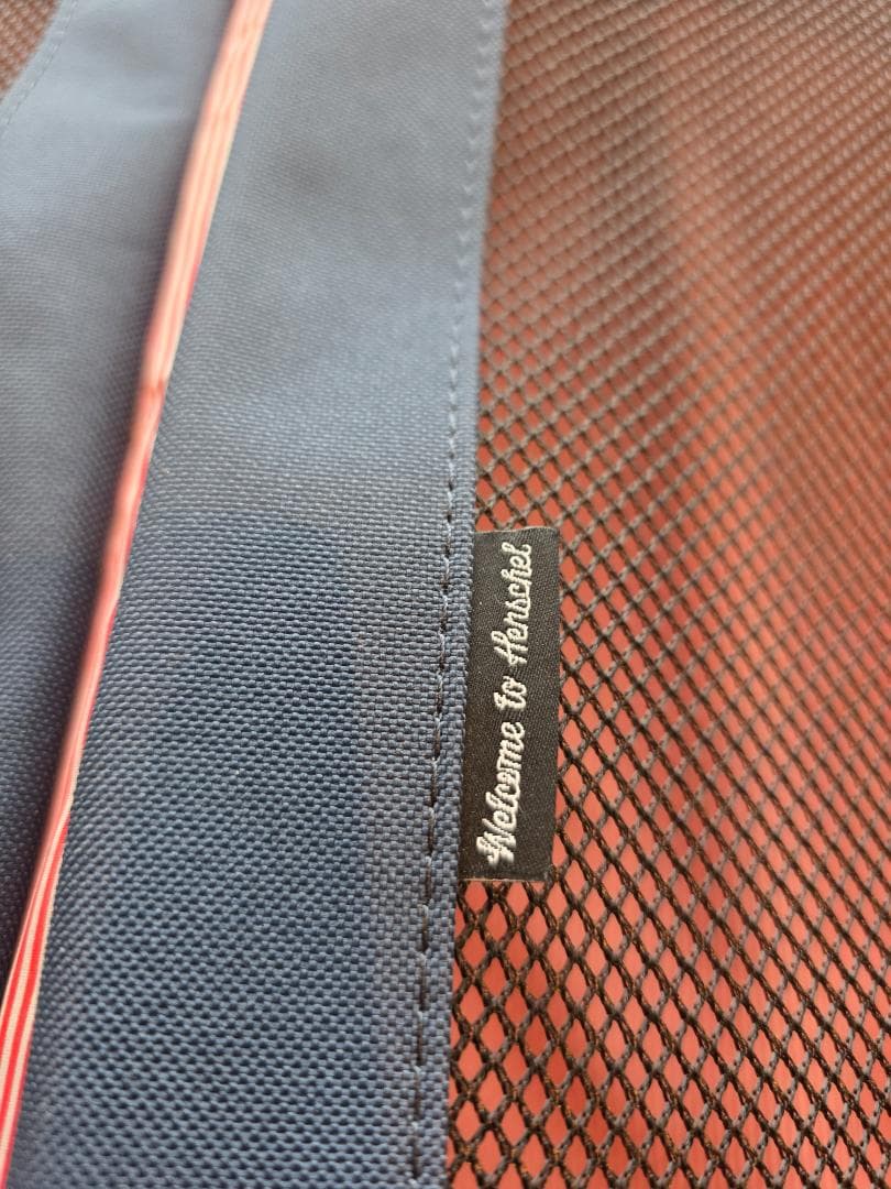 Herschel Supply Co. 大容量 キャリーケース（ネイビー）