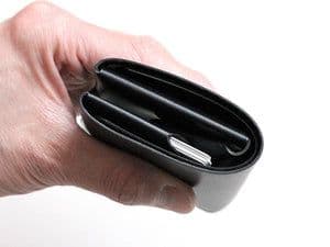 新品同様二つ折りミニ財布“Enfold Coin”ブラックコンパクト財布