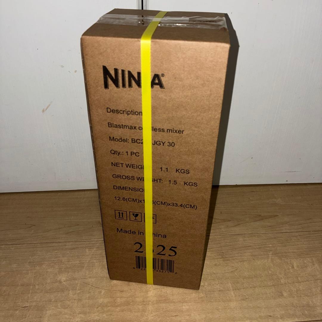 【新品未開封】Ninja Blast Max コードレスミキサーBC251JGY