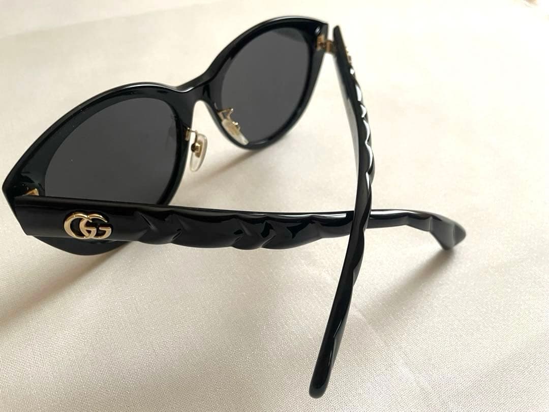 美品GUCCIサングラスアジアンフィットキャッツアイ