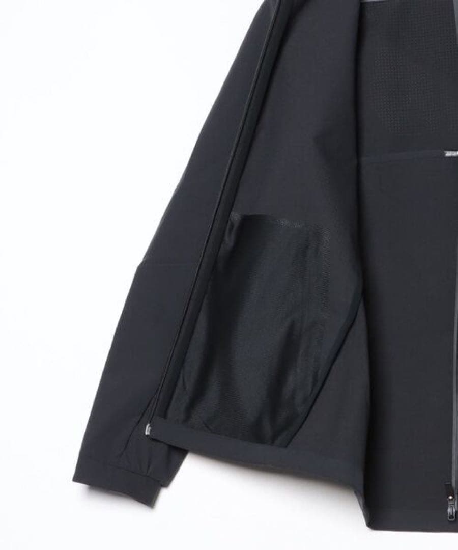 adidasプレミアム アクティブストレッチ ウーブン セットアップ 槙野モデル