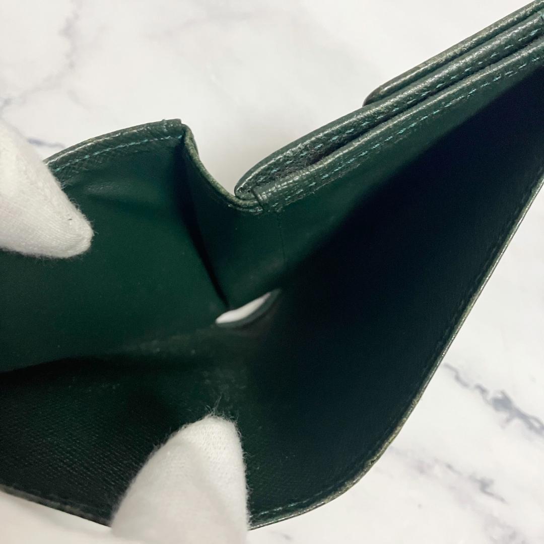 B974【人気】LOUIS VUITTON★タイガ 二つ折り財布 ダークグリーン
